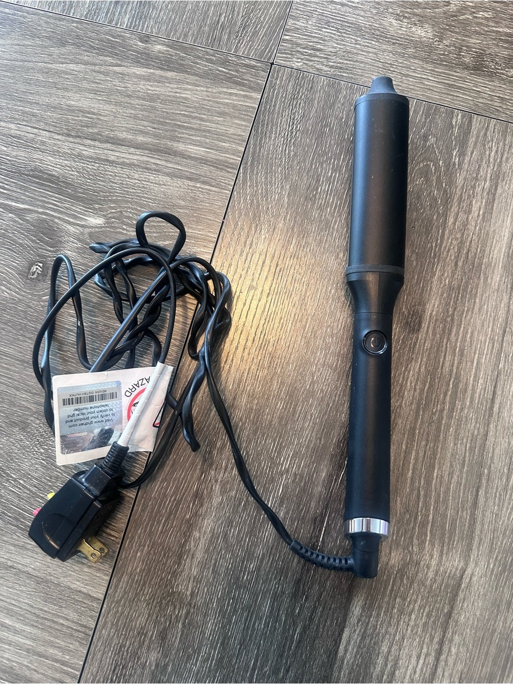 ghd Classic Wave Oval Curling Wand in Black